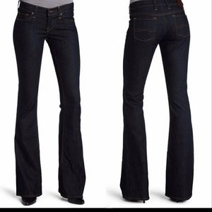 Lucky Brand  Charlie Flare Jean